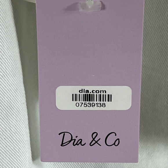 Dex White Shorts Bling on Pocket - Picture 4 of 10